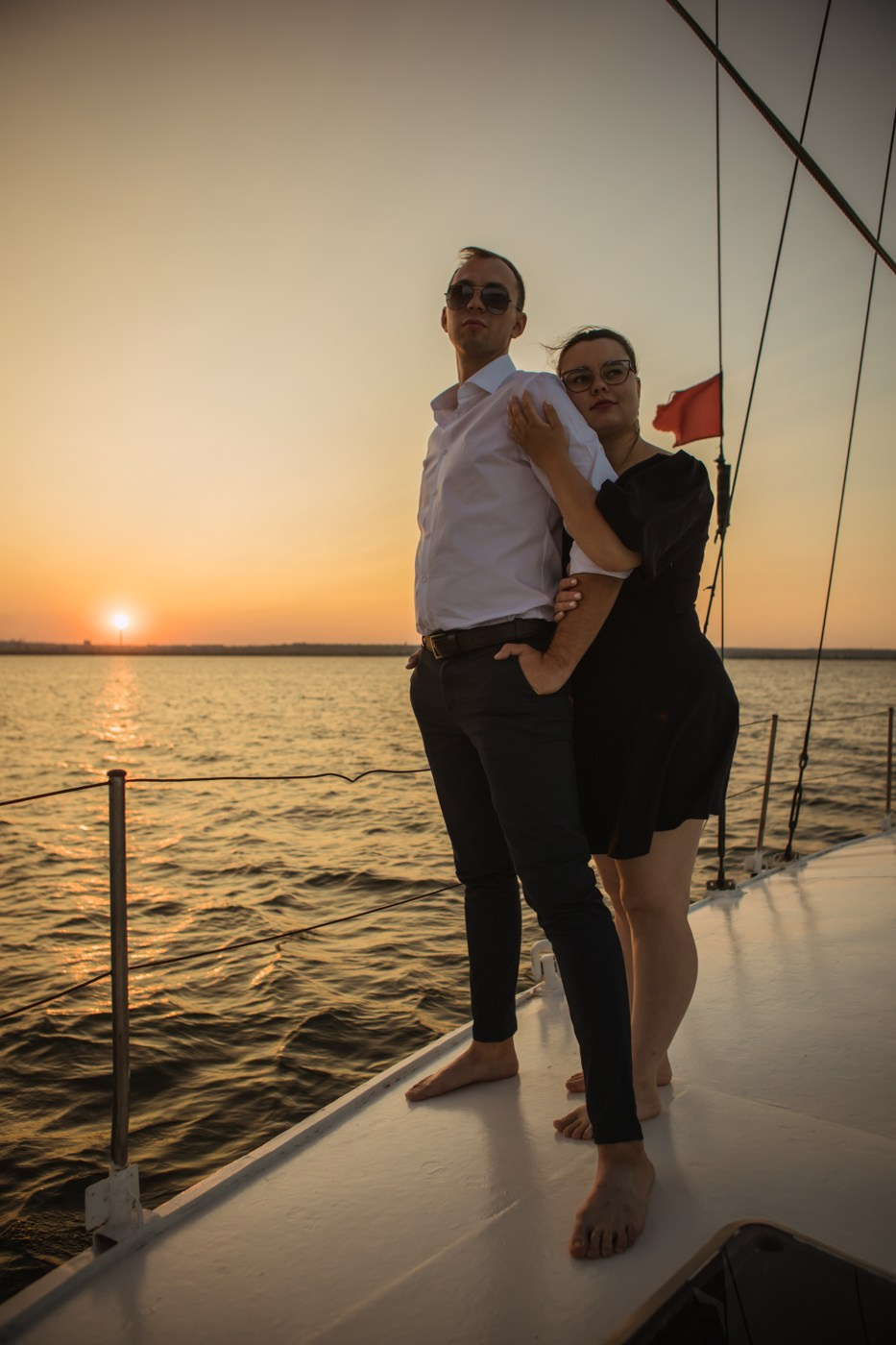 Захар и Татьяна. Прогулочная съемка на яхте. Фотографы в городе Волгограде — Людмила Агеева и Алексей Околелов