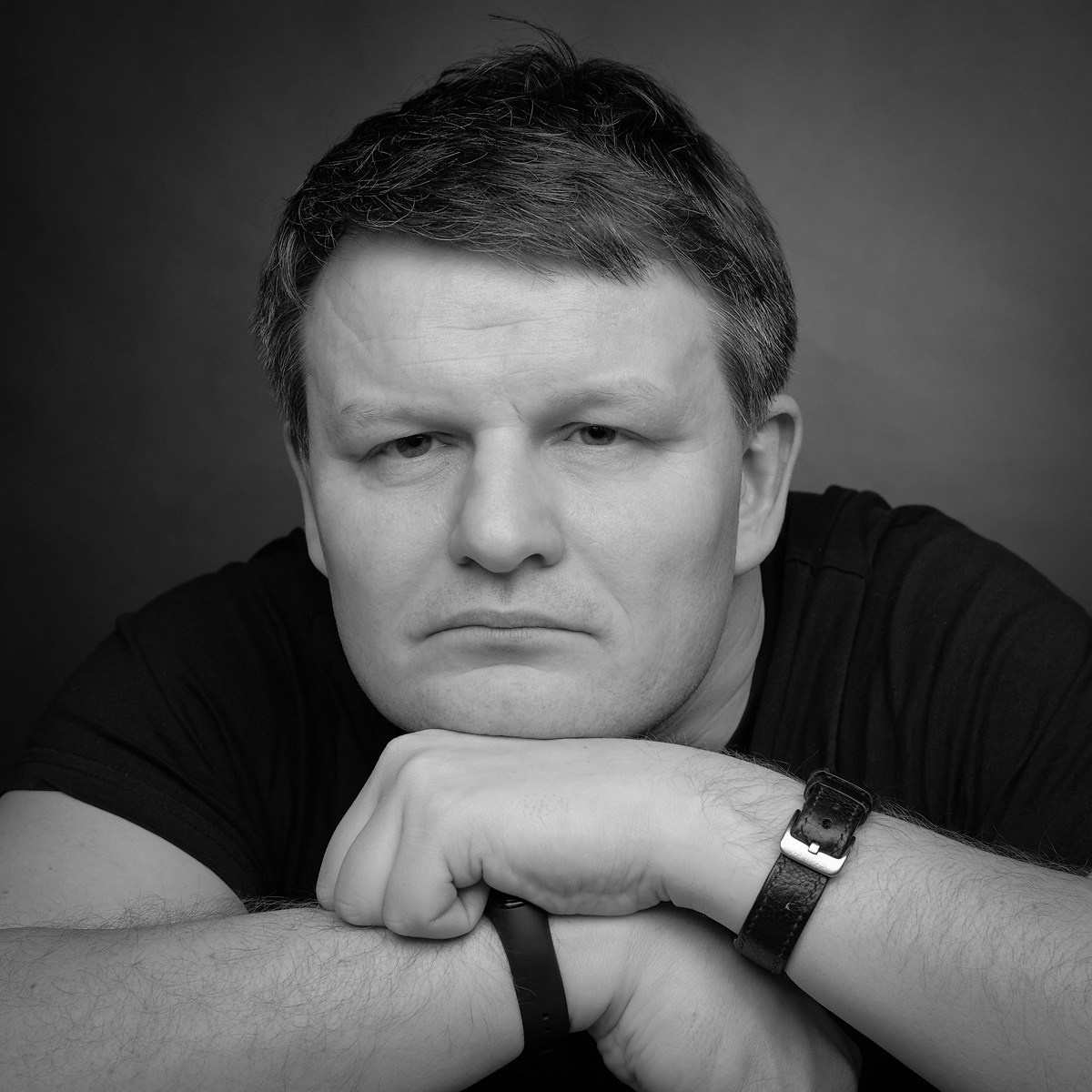 Портрет. Фотограф Антон Швец — Монохромная реальность