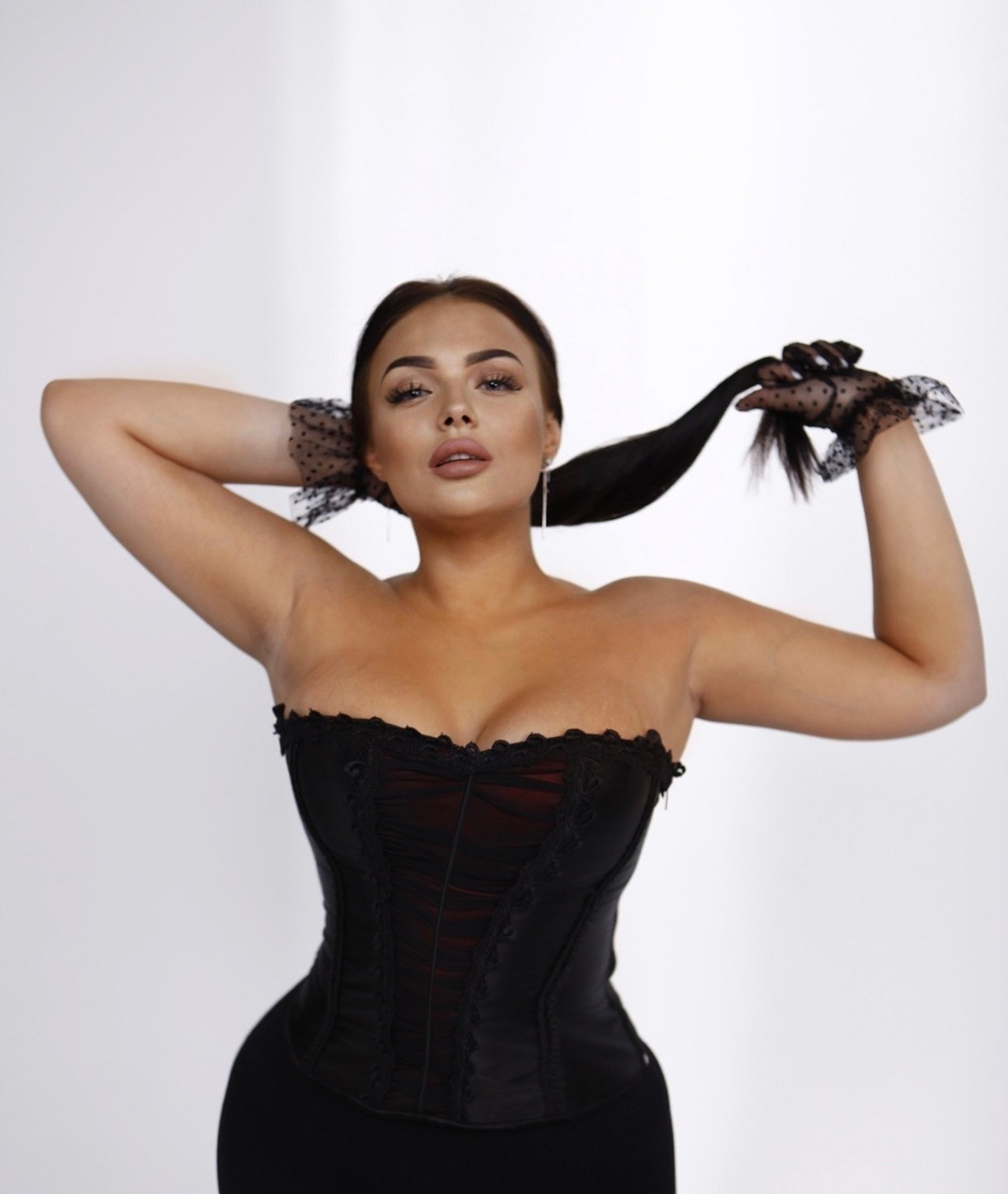 Александра, 48-50 р-р, 165 рост. KED Production — продакшн из СПб. Создаём фото, видео и контент, который помогает брендам и селлерам продавать больше