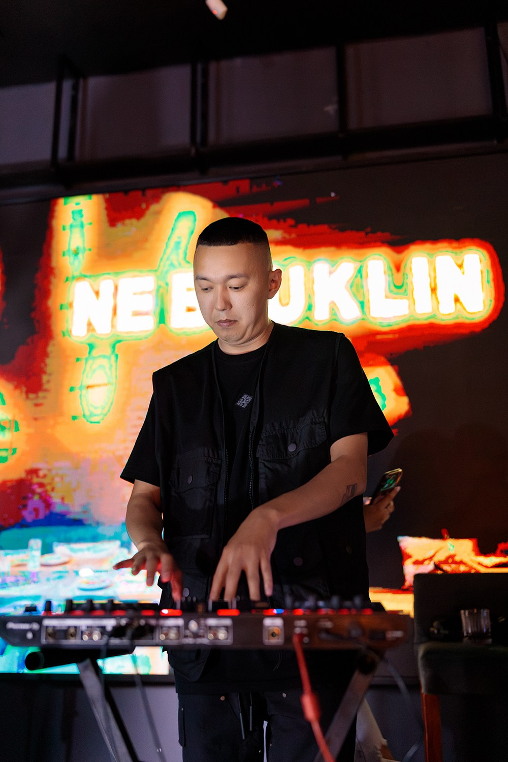 NE BRUKLIN. КИПЯТКОМ КОКШЕТАУ