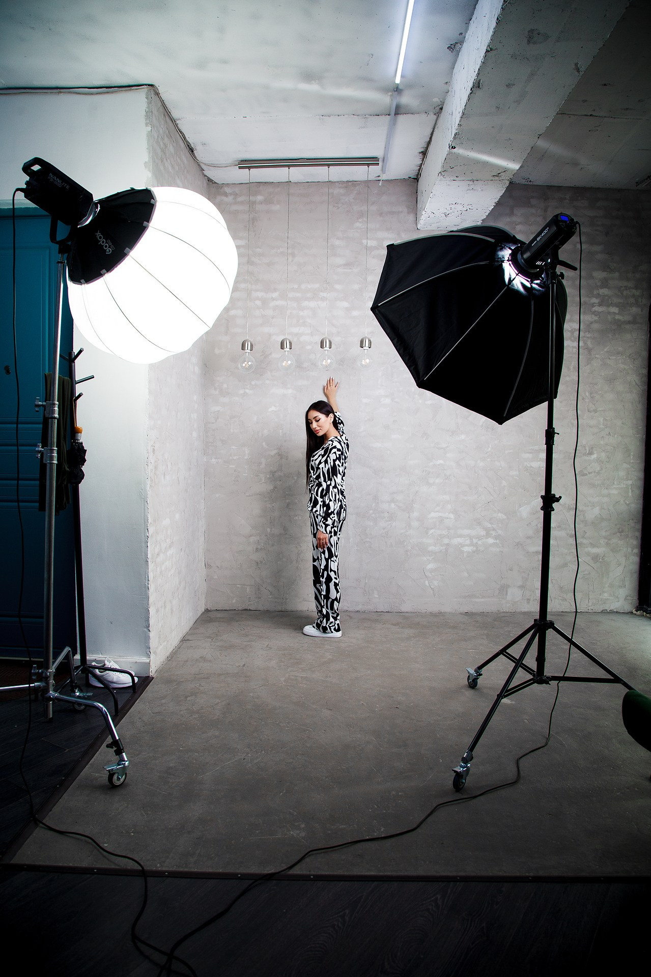 Реклама женской одежды. Натан Супервайзер по Продакшену