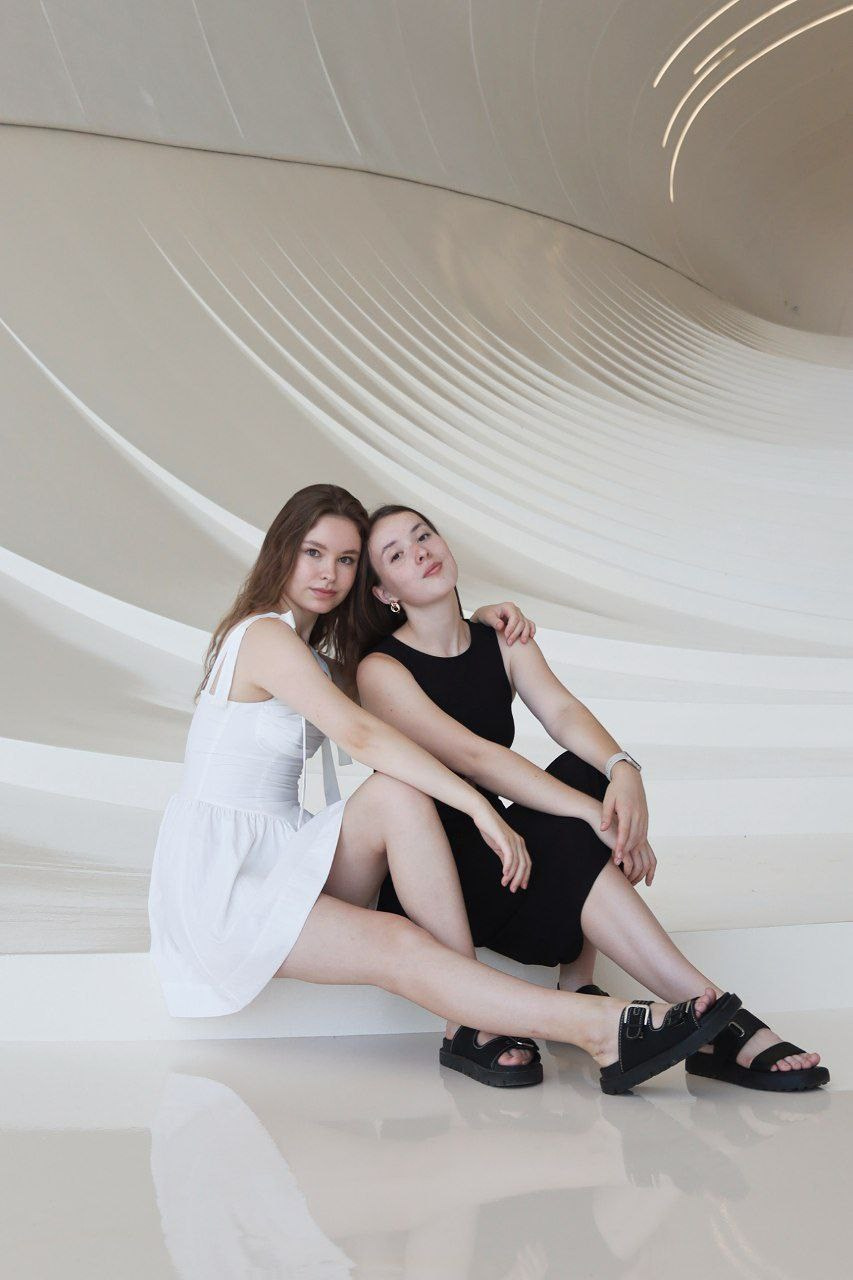 Дарья и Екатерина. Главная