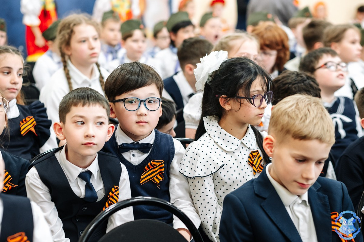 Праздник 9 мая в школе. Фотограф Москва