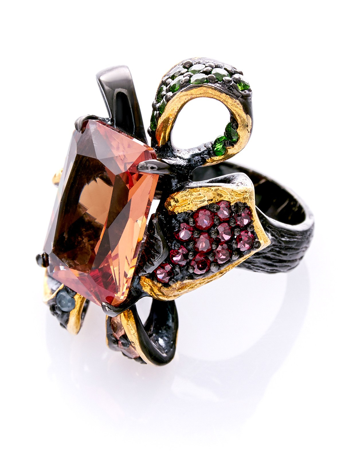 Ювелирные изделия. Каталожный предметный фотограф