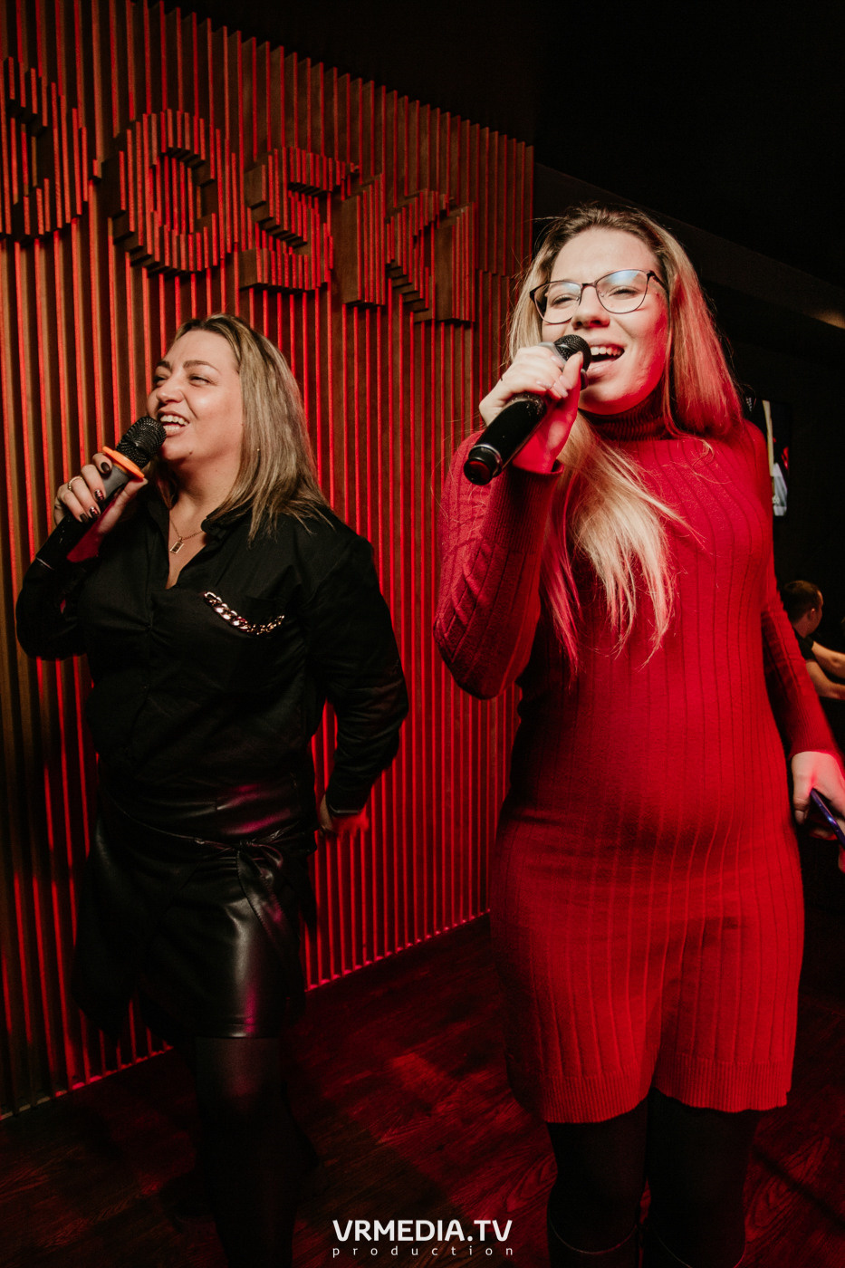 Выходные в баре «DOSKI»