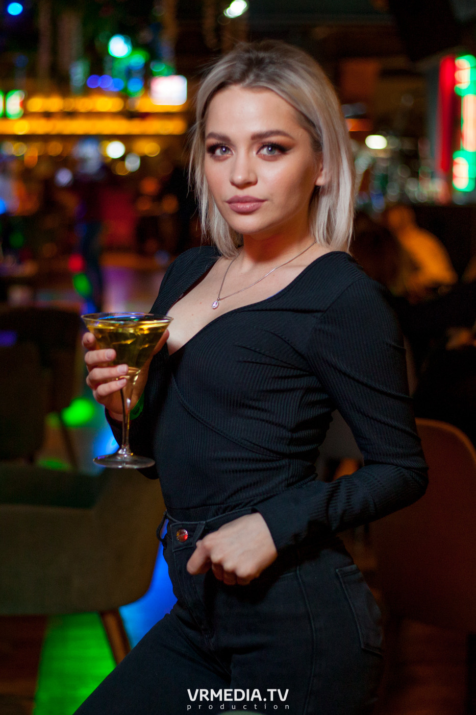 Крупным Планом в гриль-баре «Жара»