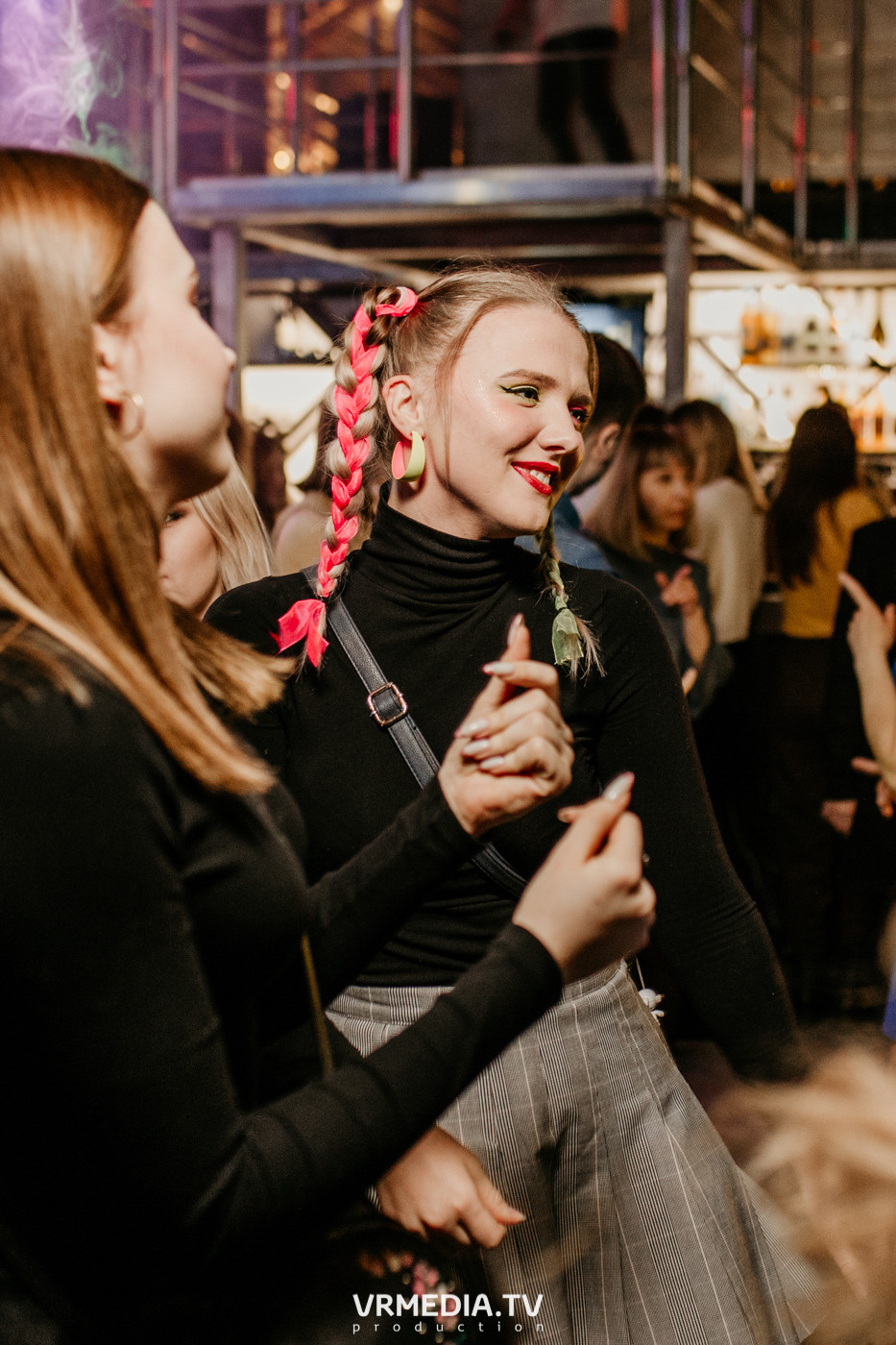 Выходные в баре «DOSKI»