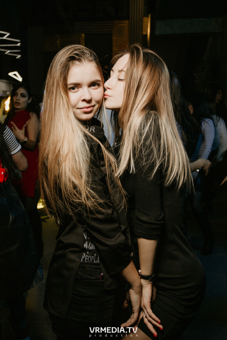 Выходные в баре «DOSKI»