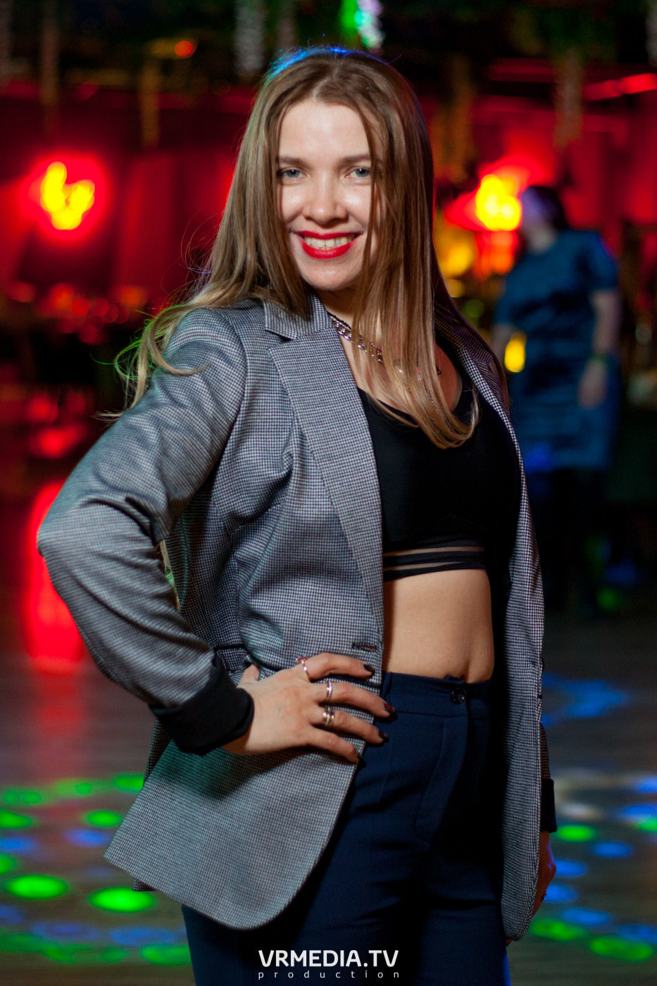 Крупным Планом в гриль-баре «Жара»