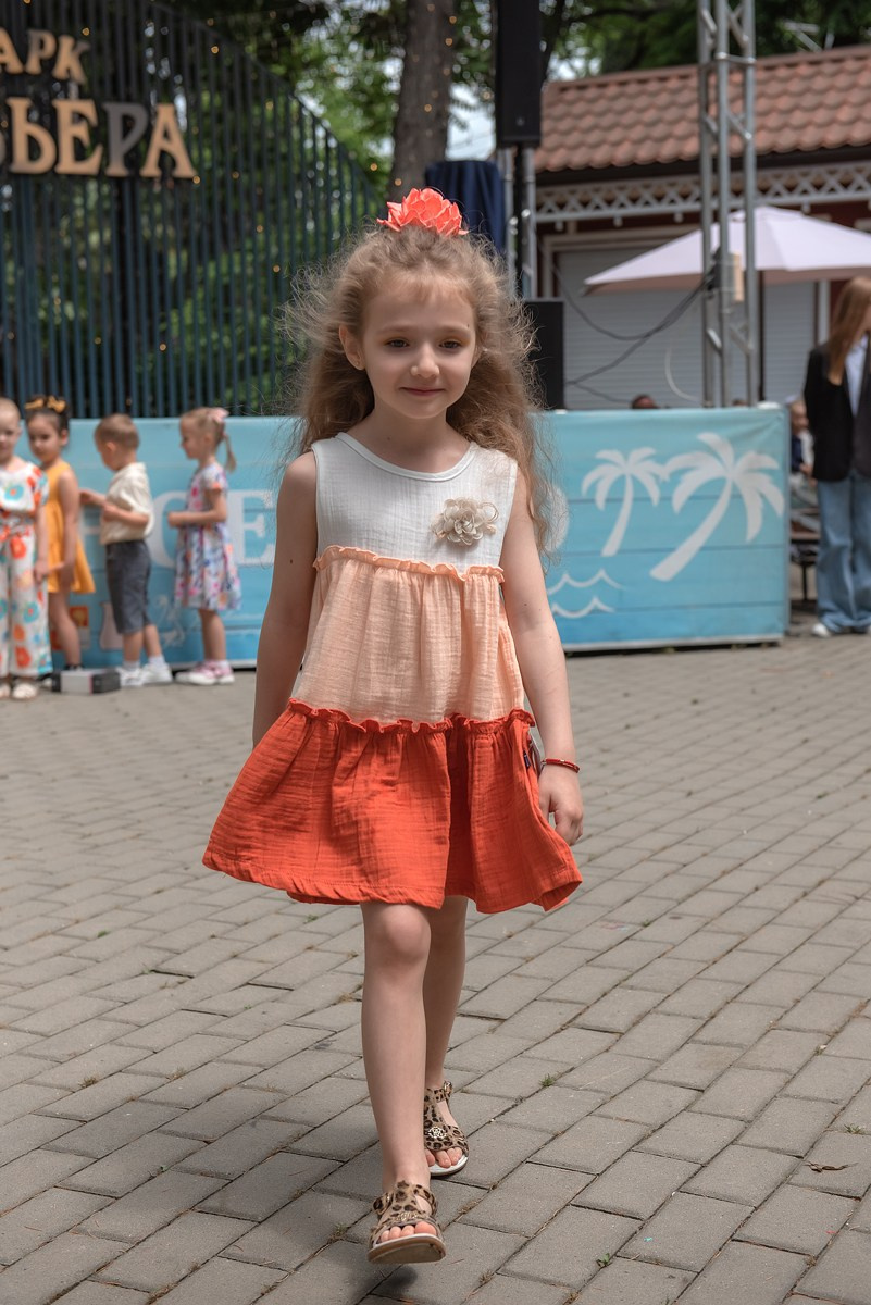 Парк Ривьера дефиле HAPPYkids. Семейный и коммерческий фотограф в Сочи Александр Бодунов