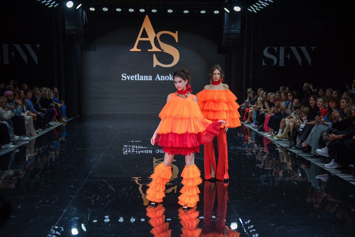 SochiFashionWeek2024 дизайнер Анохина Светлана. Семейный и коммерческий фотограф в Сочи Александр Бодунов