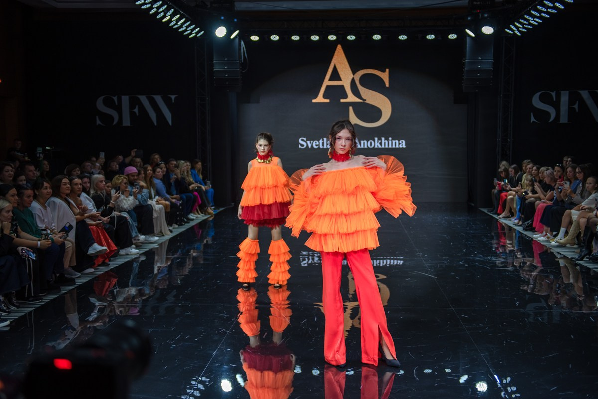 SochiFashionWeek2024 дизайнер Анохина Светлана. Семейный и коммерческий фотограф в Сочи Александр Бодунов