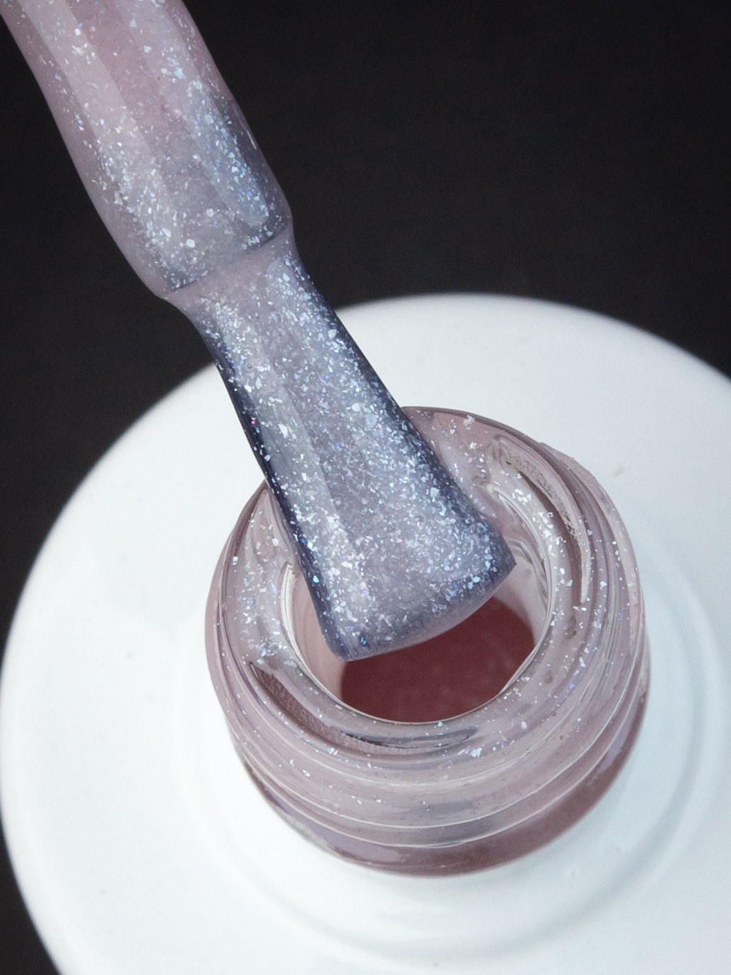 Kira на чёрном. Александр Стряпунин — предметный фотограф в Улан-Удэ