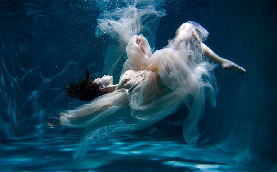 AQUA. AMOR PURO