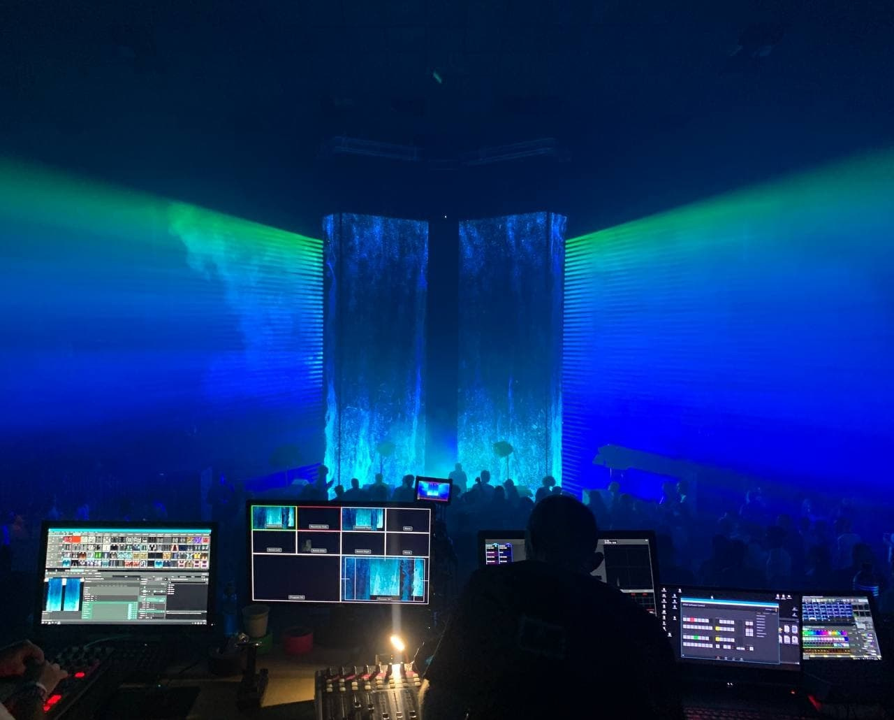 The Volks / 2021. OOPS