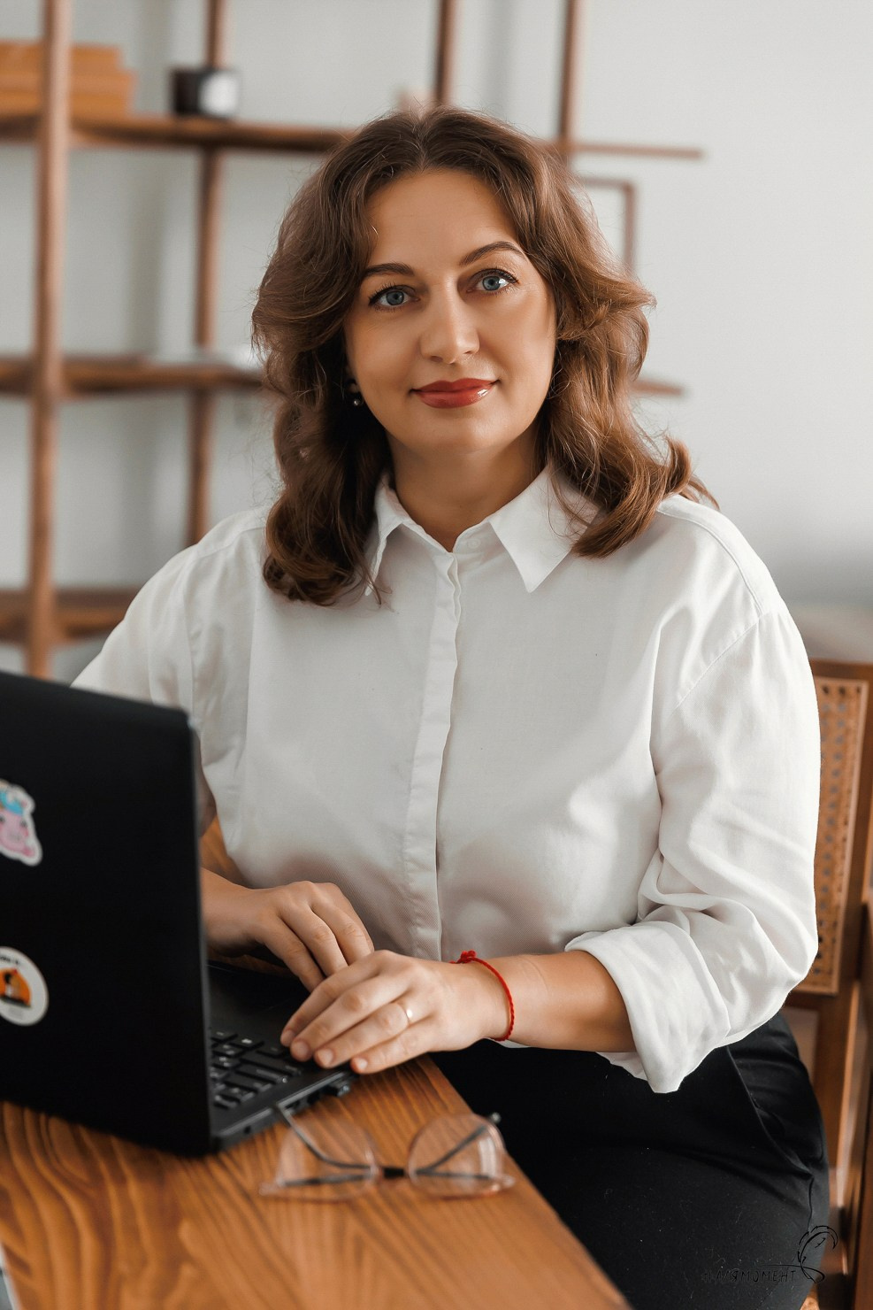 Бизнес портрет. Профессиональный фотограф в Брянске Аля Подольная. Свадебный, семейный, портретный фотограф. Выпускные альбомы. Опыт более 10 лет. АЛЯМОМЕНТ