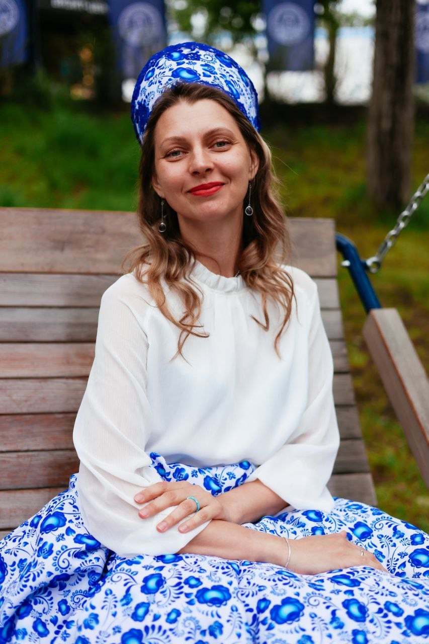 ТЫ КОРОЛЕВА. Фотограф Красноярск съемки лавстори, фотосессия в студии, портретная съемка, творческие фотосессии