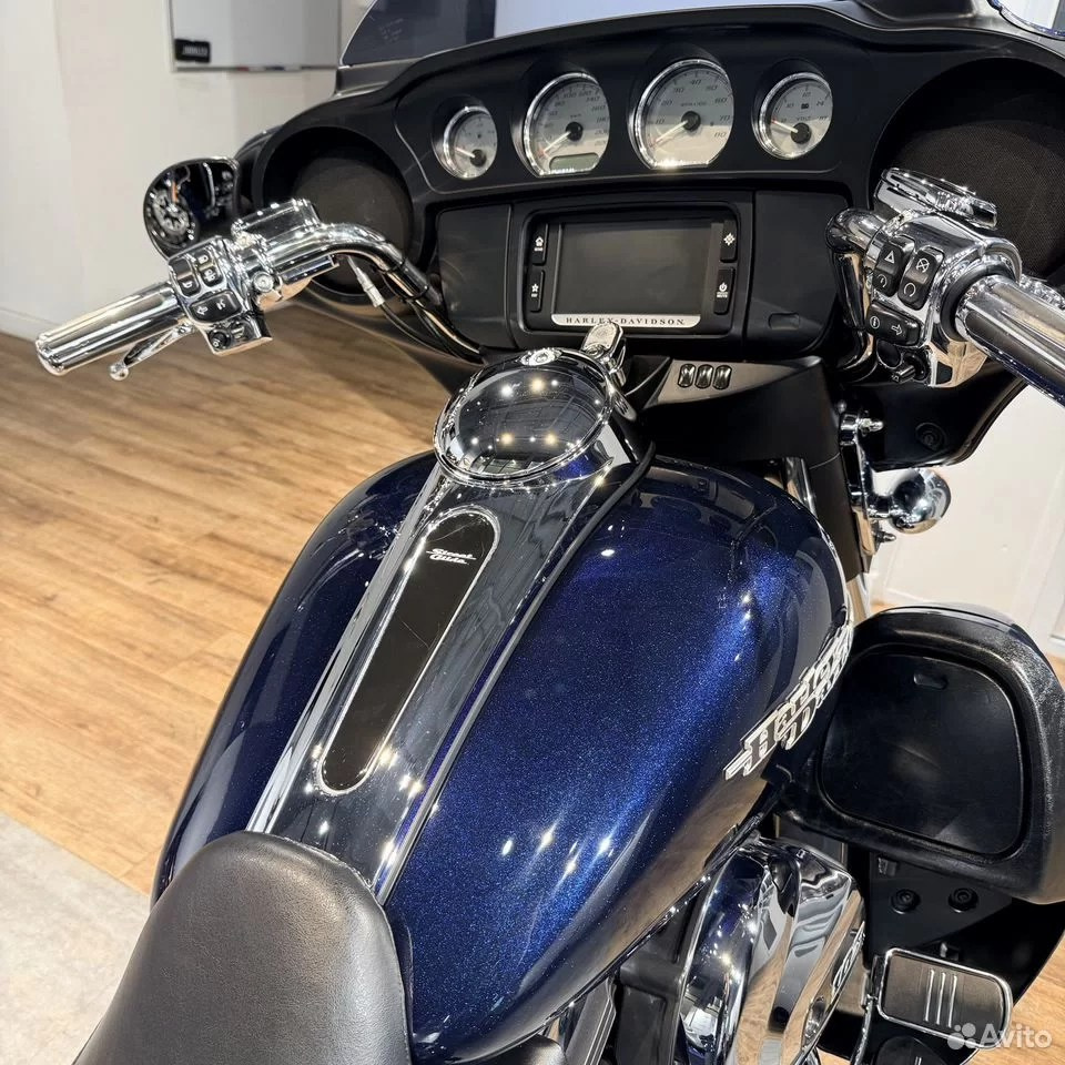 Купить Harley-Davidson 2013 Street Glide 103 ABS Cobra (Ocean Blue) (Touring) — подробнее на сайте. Hello Davidson, Москва. Только хорошие мотоциклы…