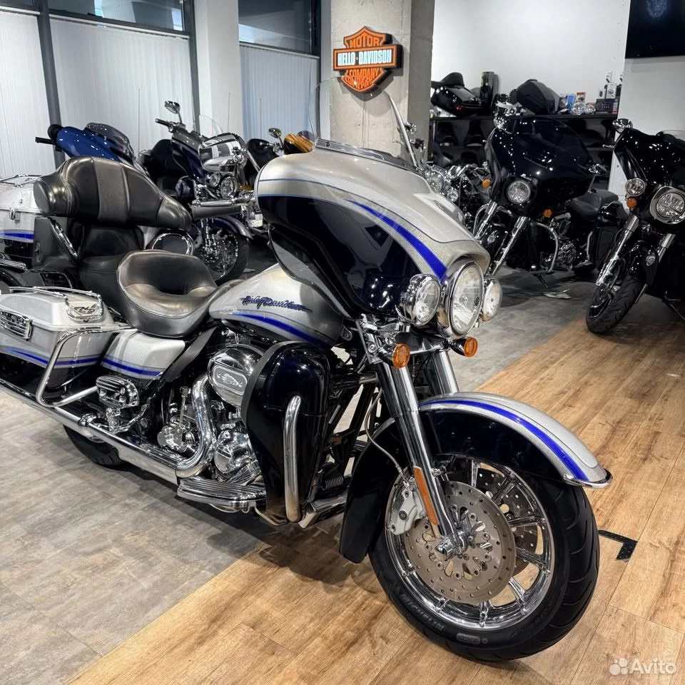 2009 CVO Limited Black Diamond (VIN *5HD*). Hello Davidson, Москва. Только хорошие мотоциклы…