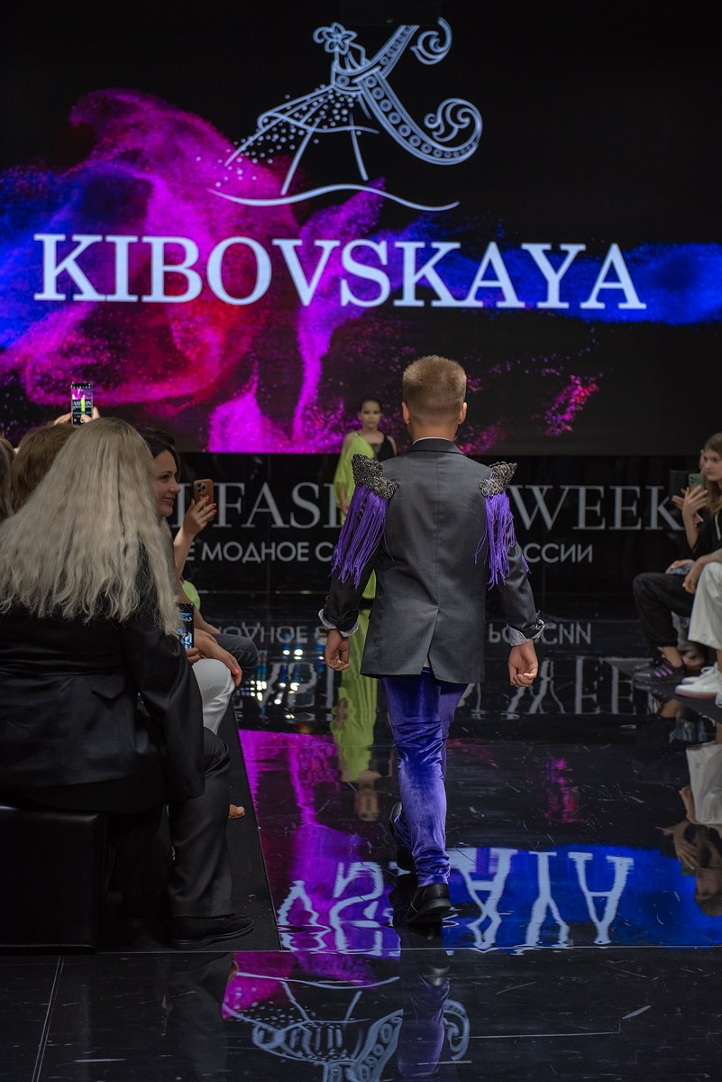 SochiFashionWeek2024 дизайнер Кибовская. Семейный и коммерческий фотограф в Сочи Александр Бодунов