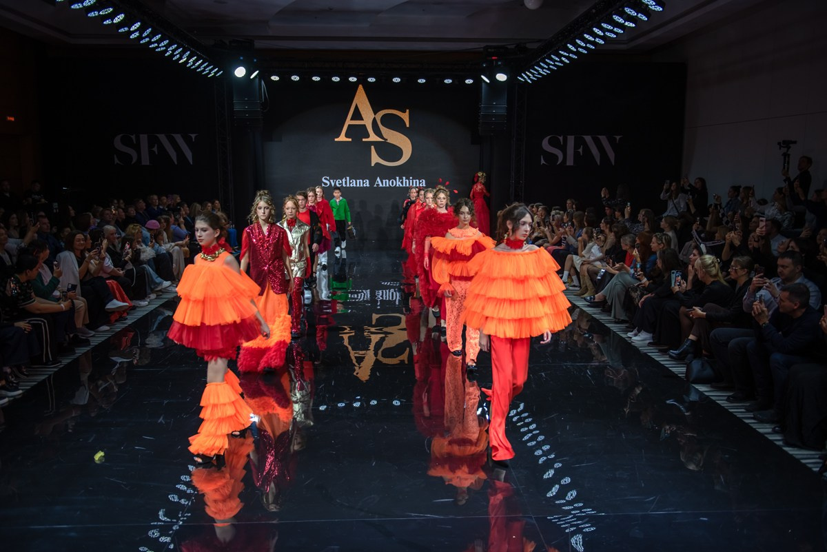 SochiFashionWeek2024 дизайнер Анохина Светлана. Семейный и коммерческий фотограф в Сочи Александр Бодунов