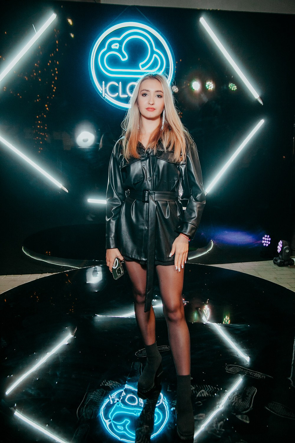 Презентация «Iphone 15». Свадебный и детский фотограф в Волгограде Слава Белов