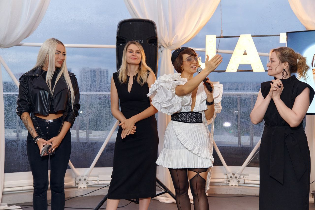 Стилист, fashion-эксперт и автор бренда «ДНК жемчуга» Таша Эшер
