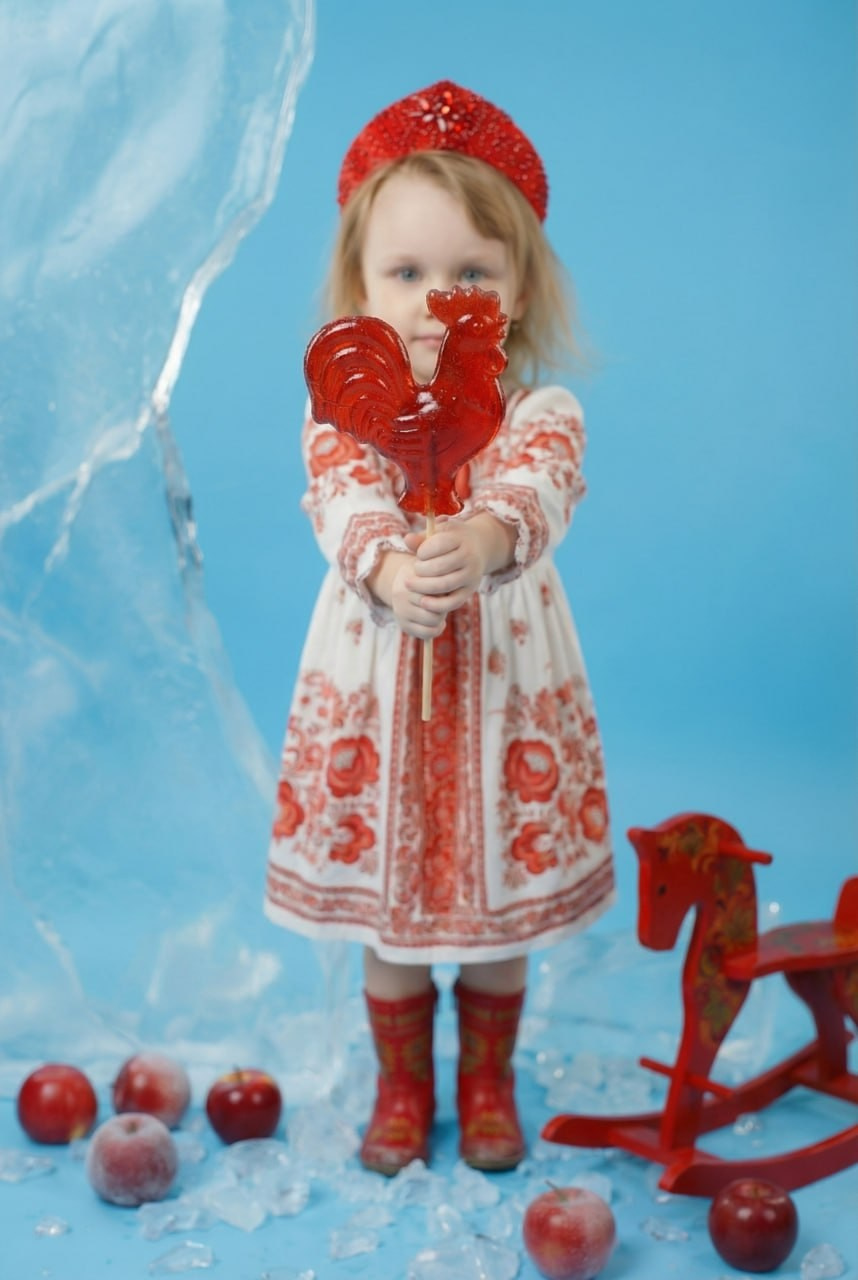 Автор серии Подолян Елена, по мотивам серии Лед. Шаблоны и дизайны выпускных альбомов и фотокниг