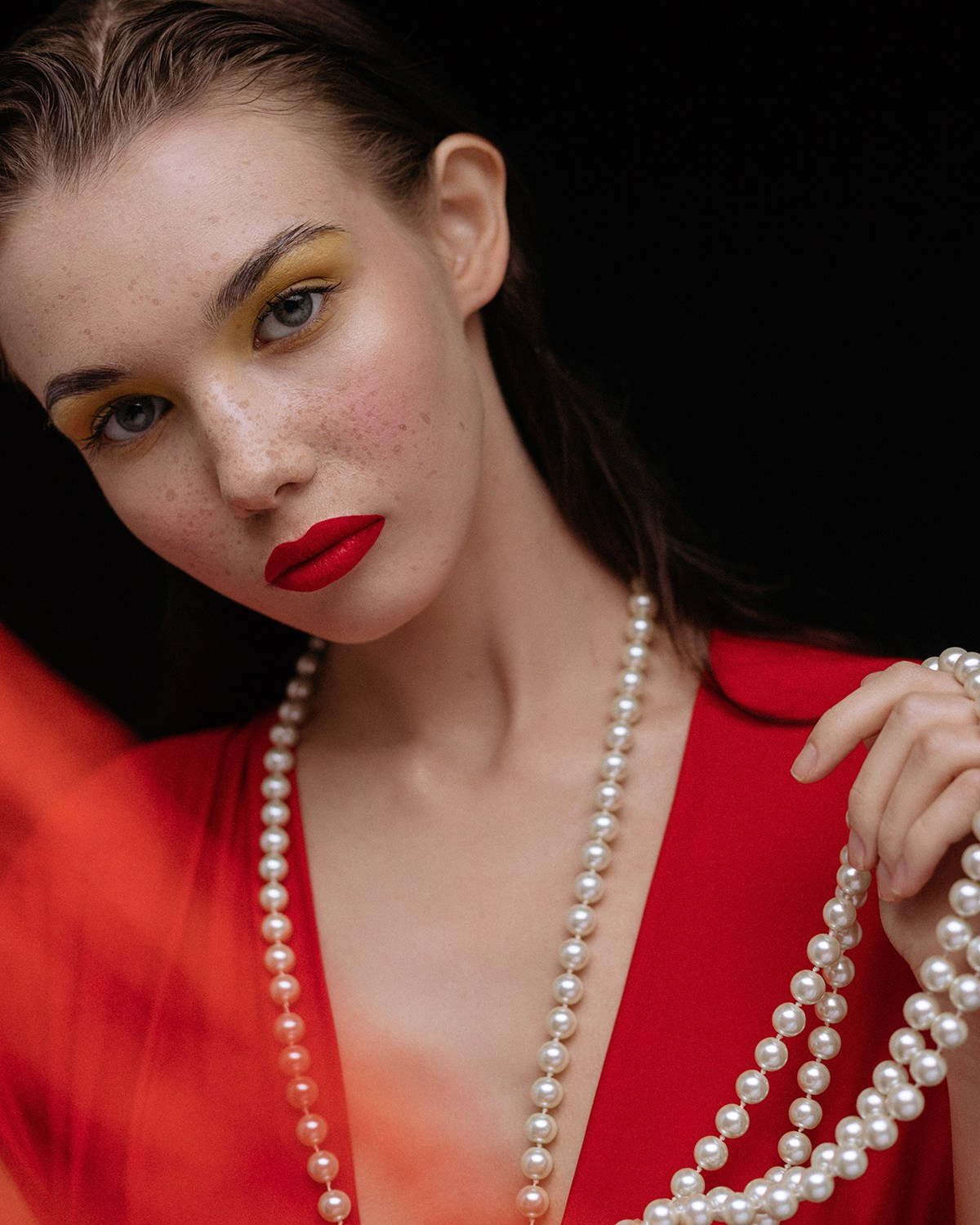 Профессиональная индивидуальная фотосессия. Сестры Карабаза. Фотографы и ретушеры в Москве и Санкт-Петербурге