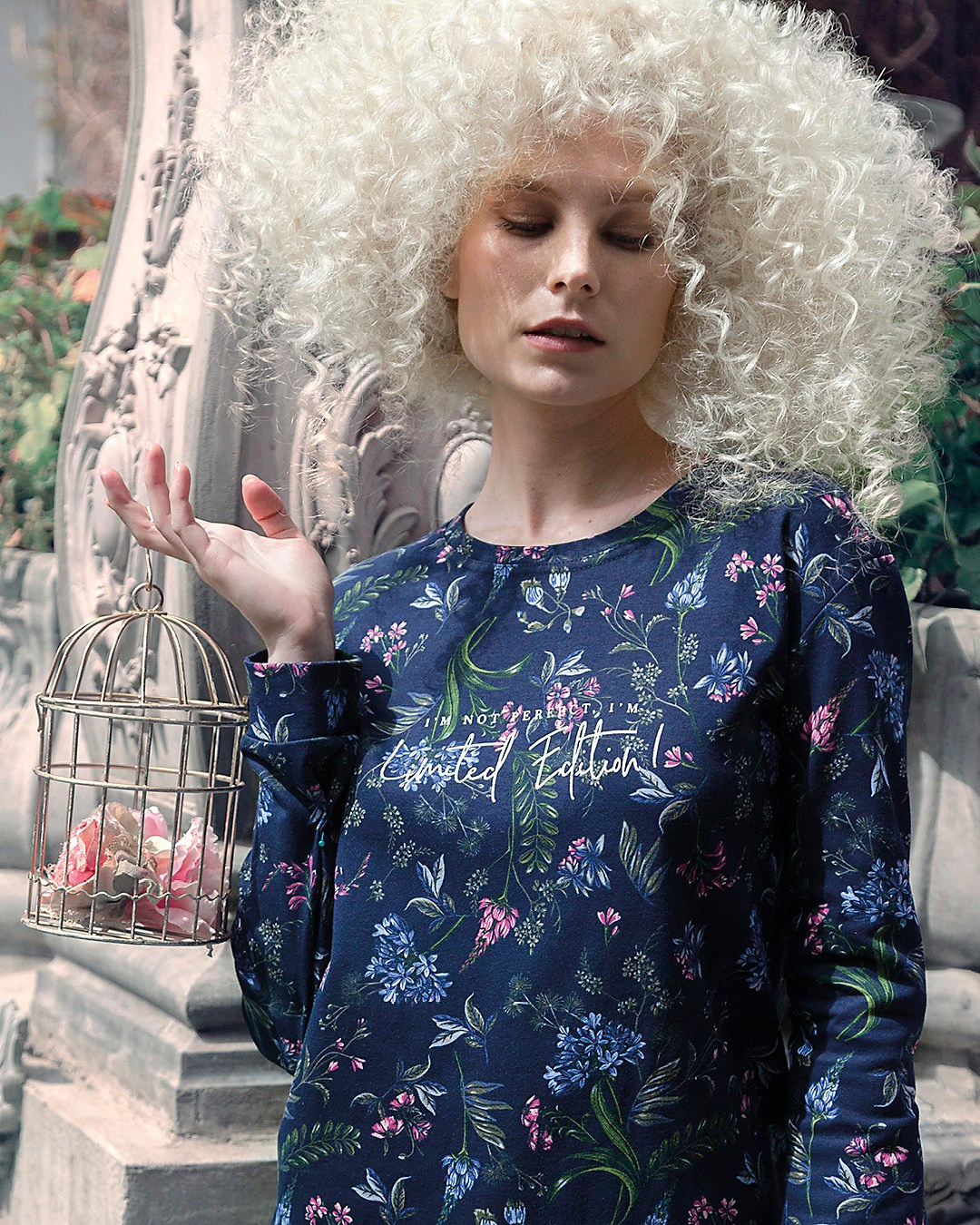 Имиджевая фэшн съемка одежды: кампейн, лукбук, эдиториал, Новосибирск. Съемка фото и видео для маркетплейсов Вайлдберриз, Озон в Новосибирске