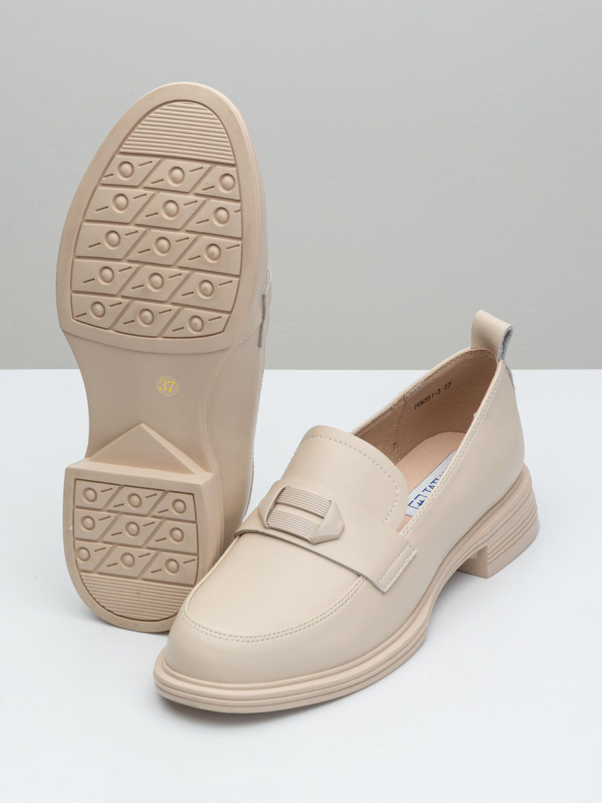 Фотосессия обуви для Валдберриз. Сборные фотосъёмки в Москве. фотосессии одежды.фотограф