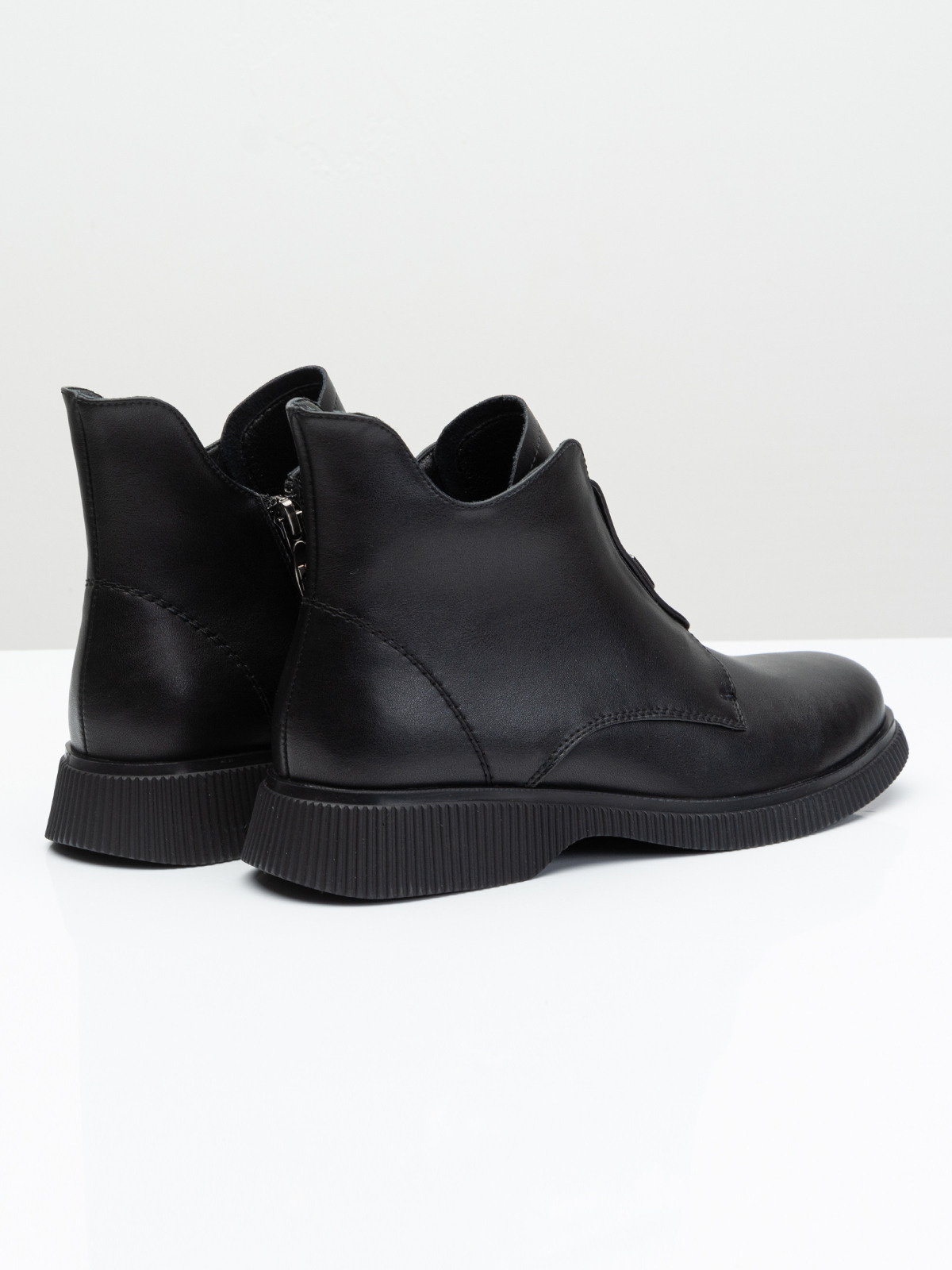 Фотосессия обуви для Валдберриз. Сборные фотосъёмки в Москве. фотосессии одежды.фотограф