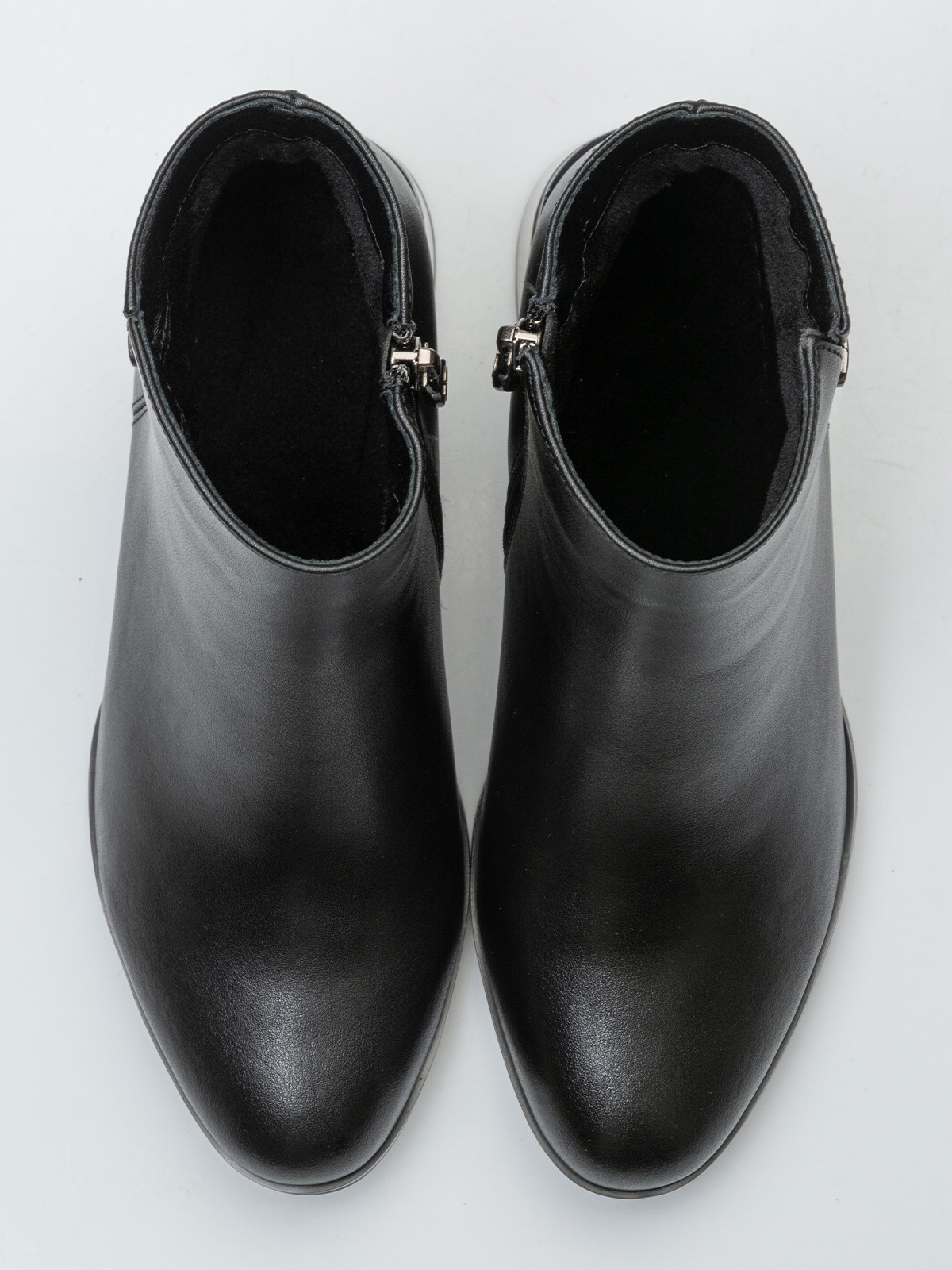 Фотосессия обуви для Валдберриз. Сборные фотосъёмки в Москве. фотосессии одежды.фотограф