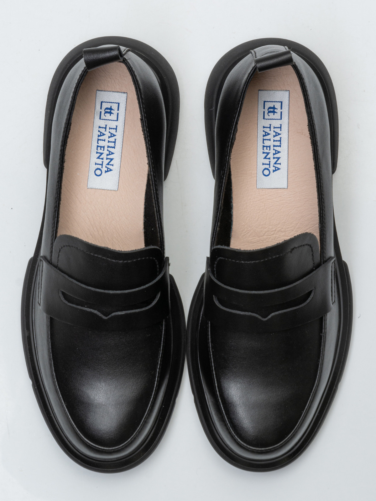 Фотосессия обуви для Валдберриз. Сборные фотосъёмки в Москве. фотосессии одежды.фотограф