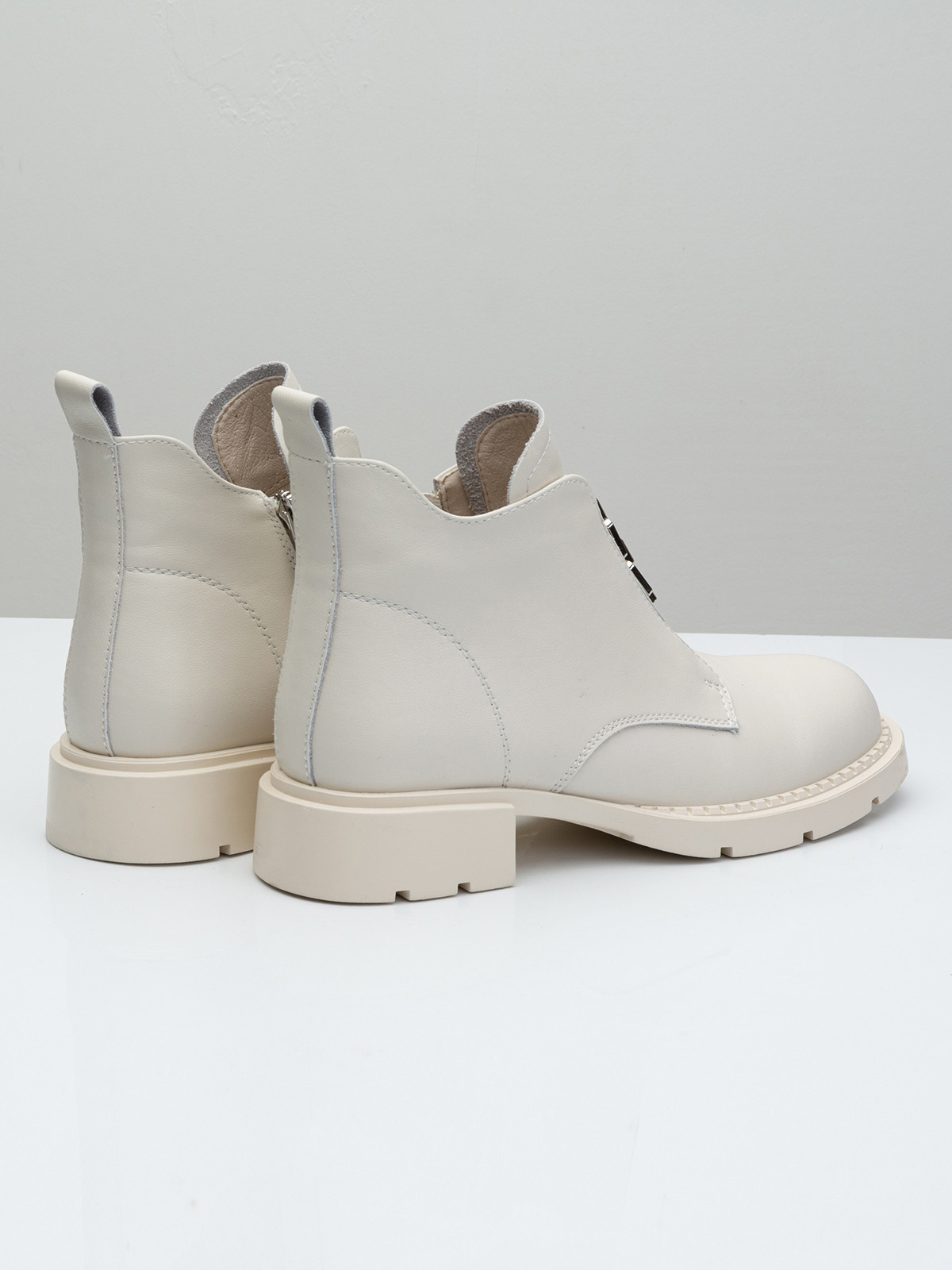 Фотосессия обуви для Валдберриз. Сборные фотосъёмки в Москве. фотосессии одежды.фотограф