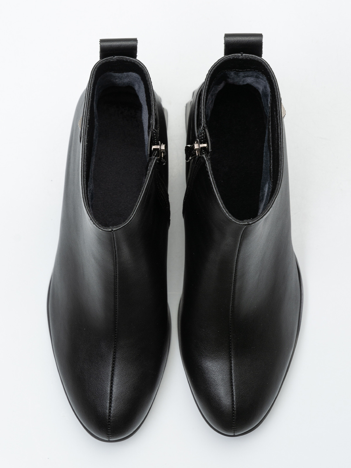 Фотосессия обуви для Валдберриз. Сборные фотосъёмки в Москве. фотосессии одежды.фотограф