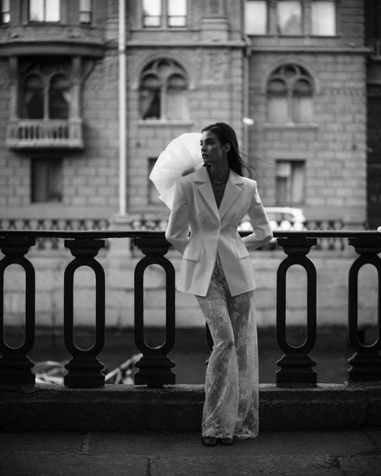 БРЮЧНЫЕ КОСТЮМЫ НА СВАДЬБУ, ТРЕНД 2025, СОВЕТЫ ДЛЯ НЕВЕСТ