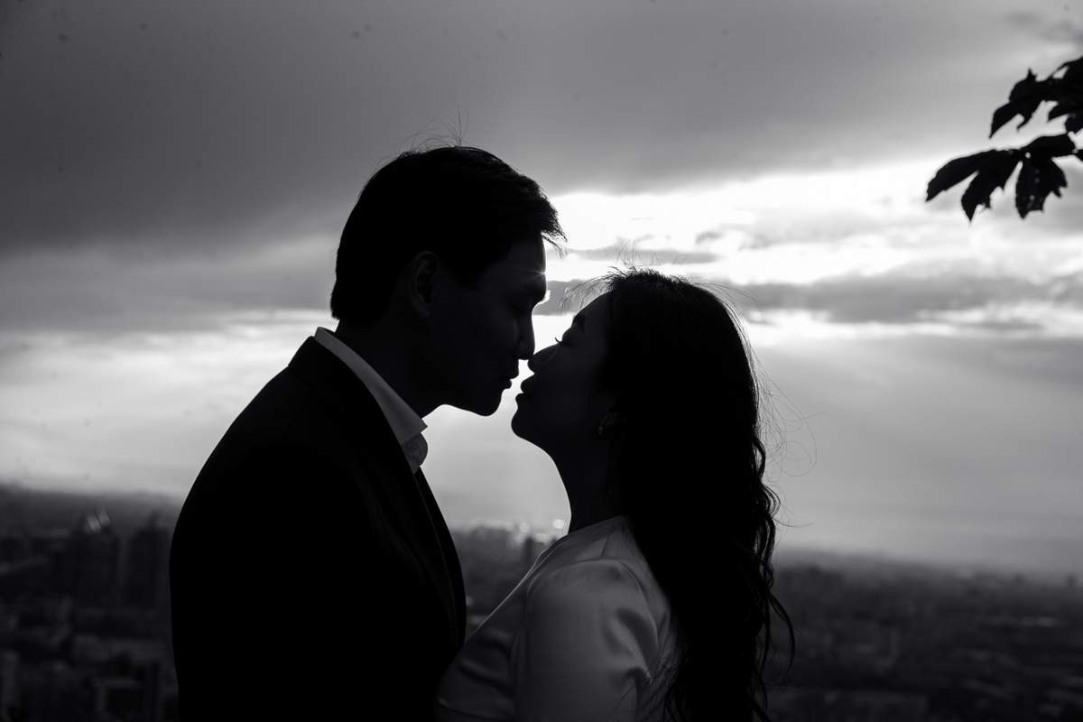 Парная, Love story. BWstudio — фотостудия черно-белой фотографии Алматы. Фотограф Алматы. Фотостудия Алматы