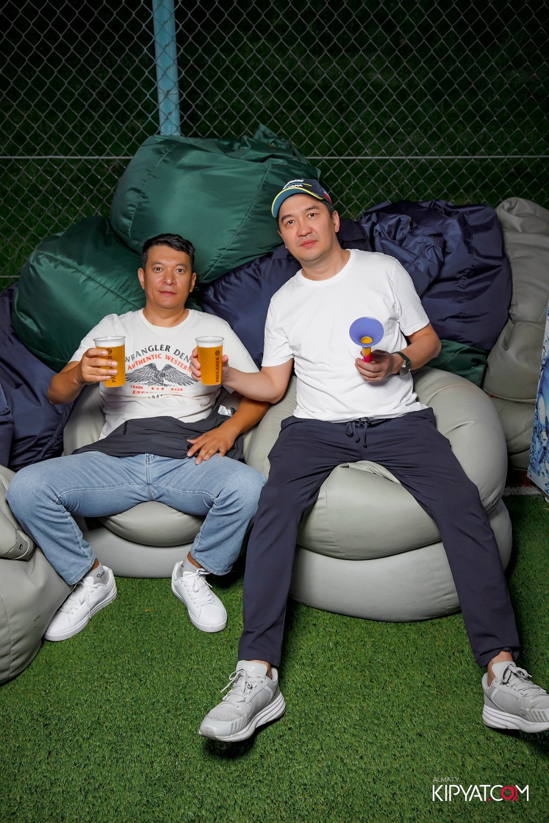 ТРАНСЛЯЦИЯ ФИНАЛА ЛИГИ ЧЕМПИОНОВ ПОД ОТКРЫТЫМ НЕБОМ В VELVET SPORT VILLA. КИПЯТКОМ АЛМАТЫ! Фотосъемка мероприятий в Алматы