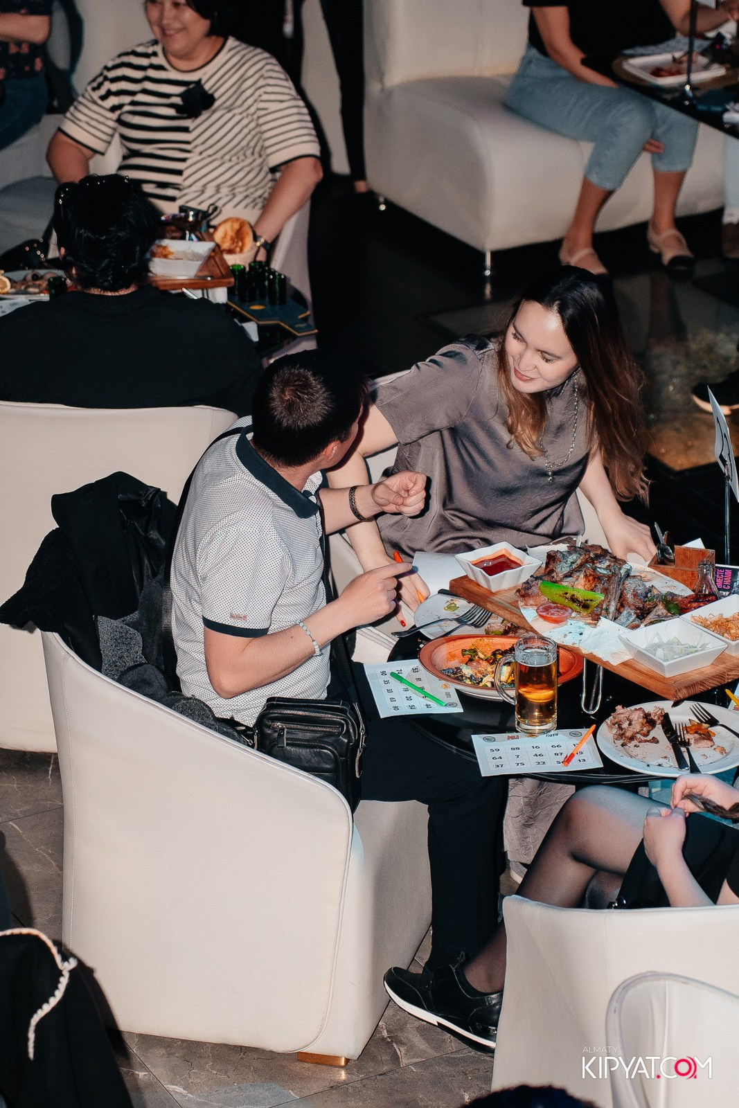 МУЗЫКАЛЬНОЕ ЛОТО В HIT RETRO. КИПЯТКОМ АЛМАТЫ!