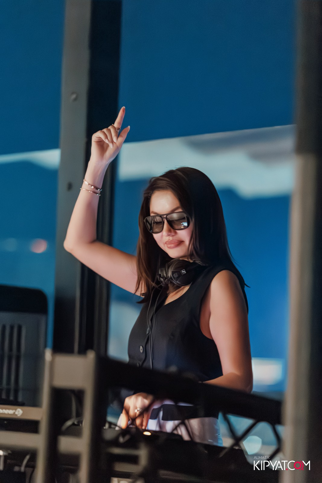 ВЫСТУПЛЕНИЕ DJ SUNQAR DJ BONI В SUNQAR BAR & RESTAURANT. КИПЯТКОМ АЛМАТЫ!