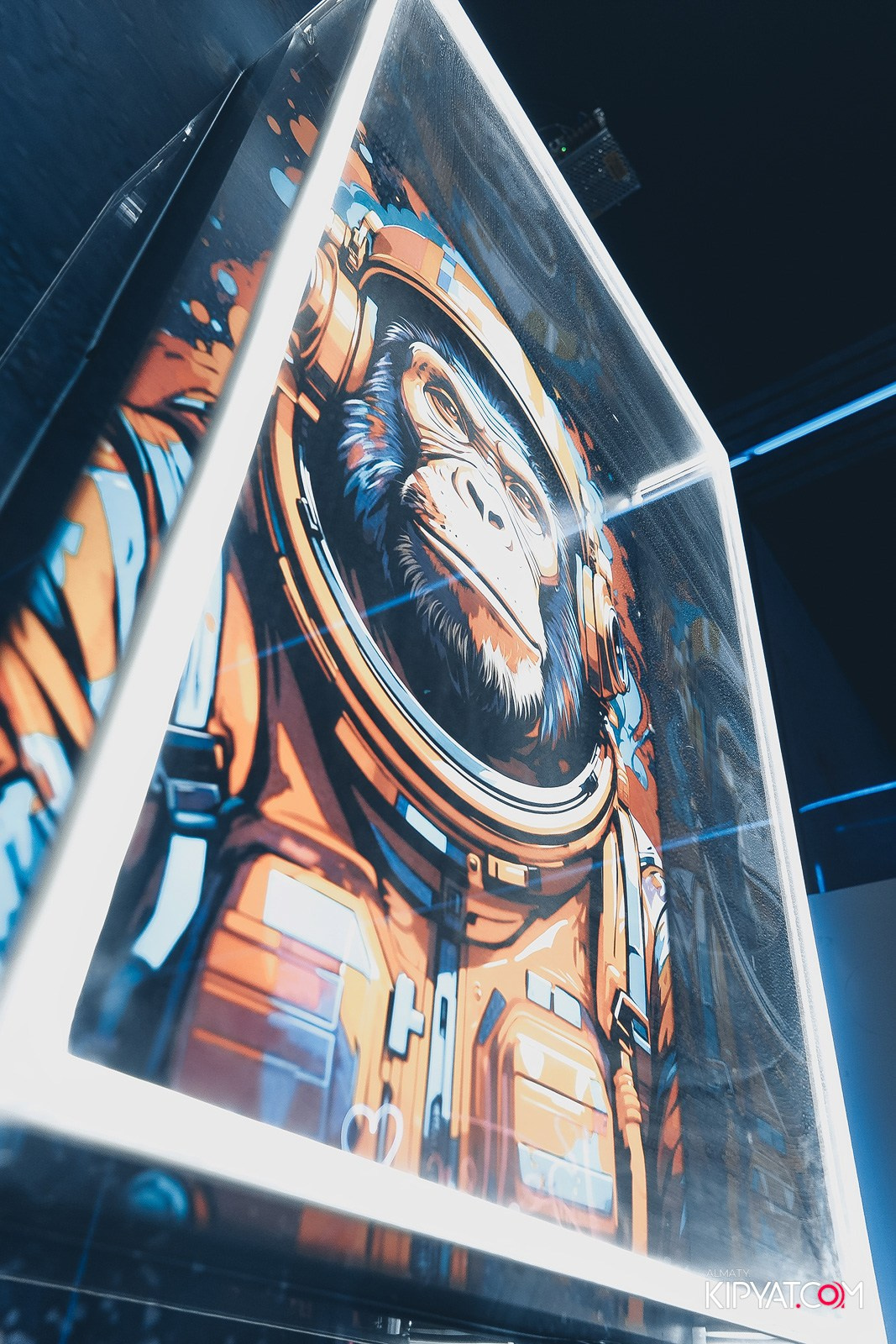 КАРАОКЕ РОЯЛЬ COSMO. КИПЯТКОМ АЛМАТЫ!