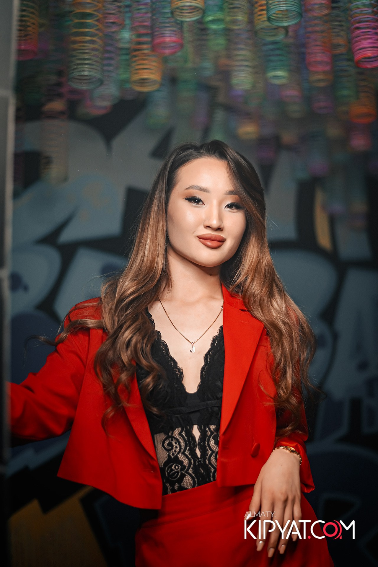 SANTA BARBARA ВЫСТУПЛЕНИЕ ГРУППЫ БРАТЬЯ ГРИММ. КИПЯТКОМ АЛМАТЫ!