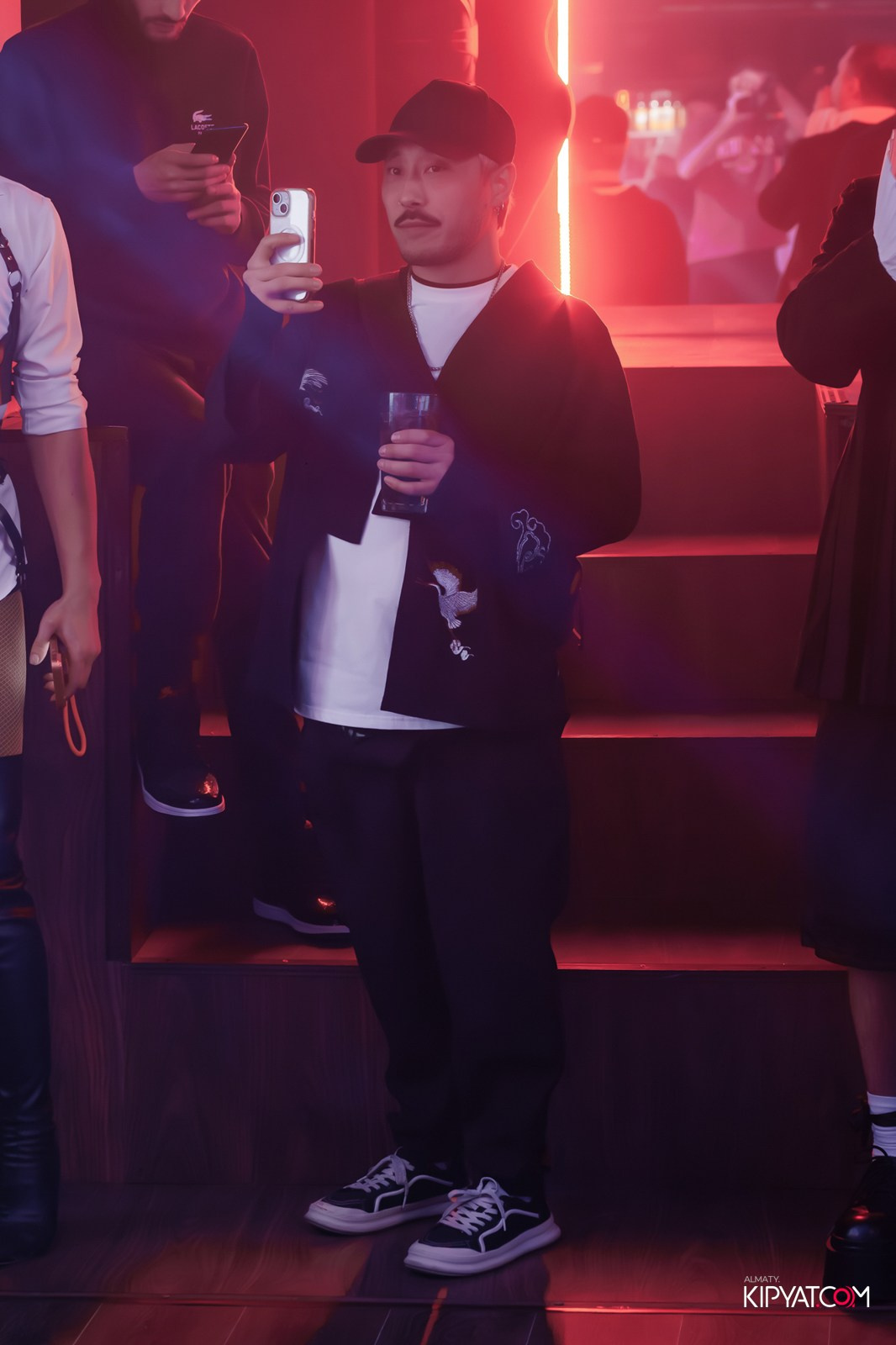 НОЧНОЙ КЛУБ ICON. КИПЯТКОМ АЛМАТЫ!