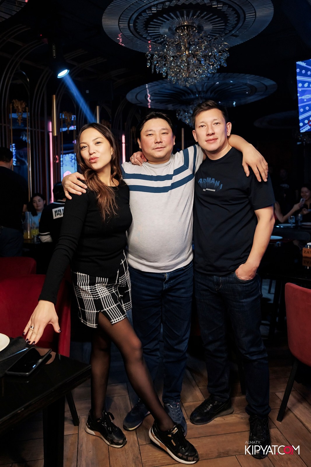 ЗАЯ, НА БИС. КИПЯТКОМ АЛМАТЫ!