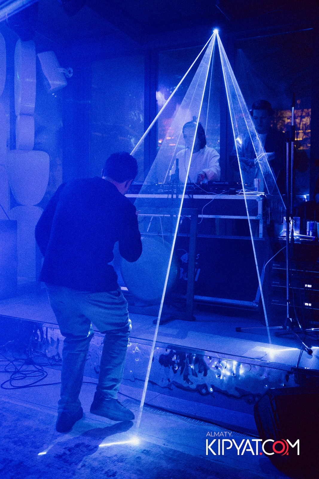 EDEN BAR & RESTAURANT. КИПЯТКОМ АЛМАТЫ!