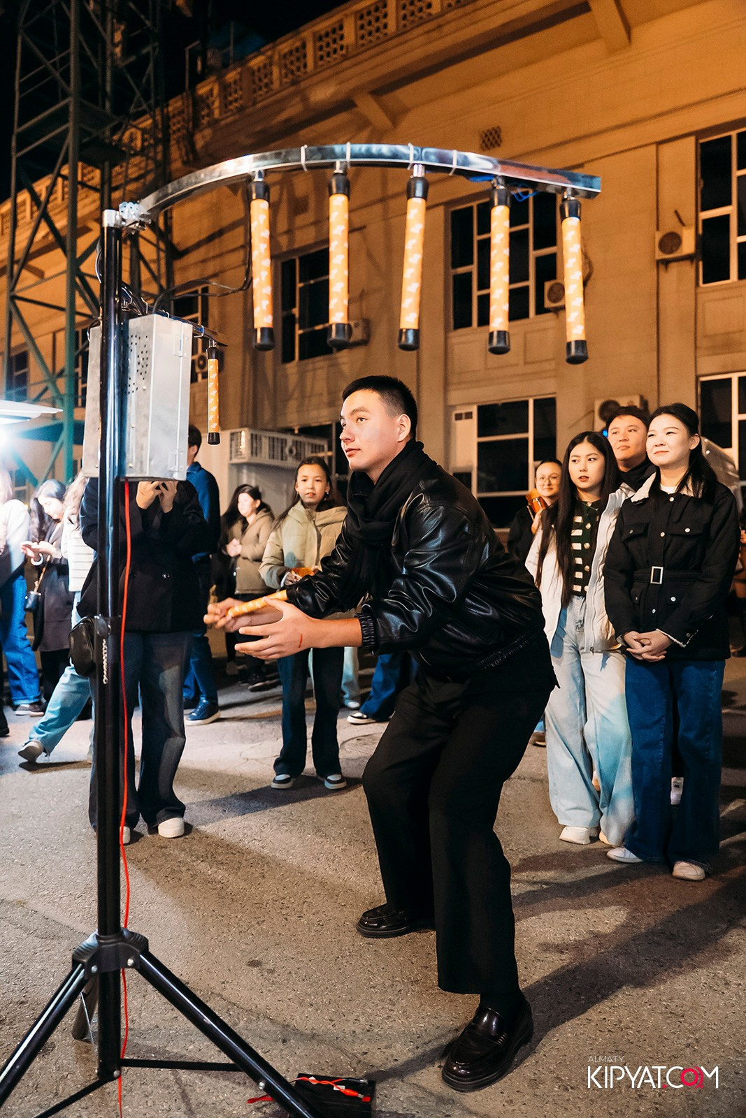 КОНЦЕРТ МИРАСА ЖУГУНУСОВА НА ЦЕНТРАЛЬНОМ СТАДИОНЕ. КИПЯТКОМ АЛМАТЫ!