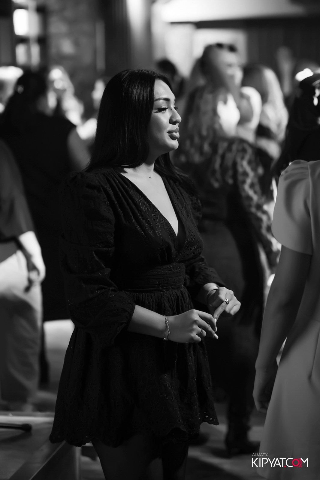 КАВКАЗСКИЙ ВЕЧЕР В ВАХТАНГУРИ. КИПЯТКОМ АЛМАТЫ!