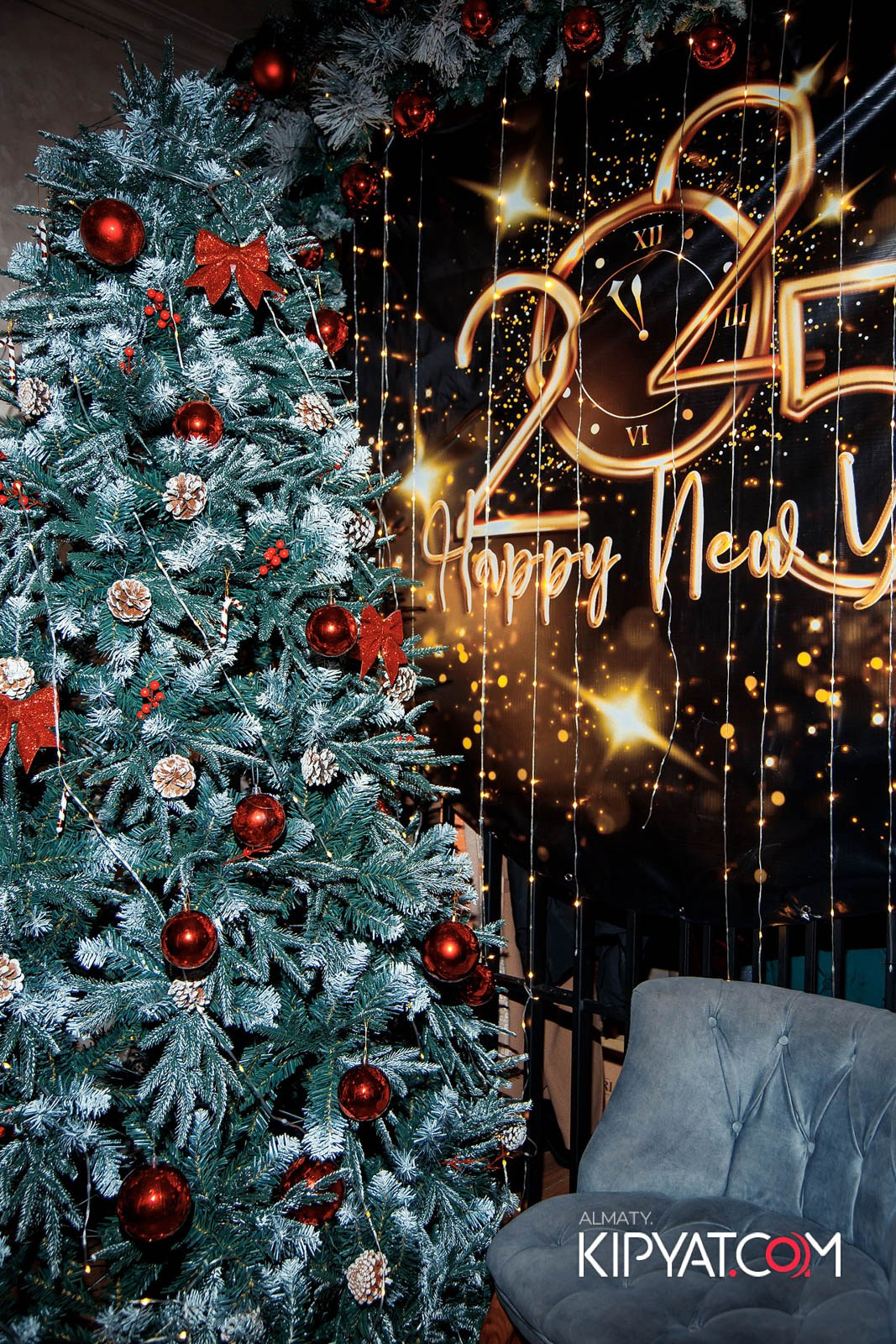 КАФЕ ЖАСМИН НА МОМЫШУЛЫ. КИПЯТКОМ АЛМАТЫ!