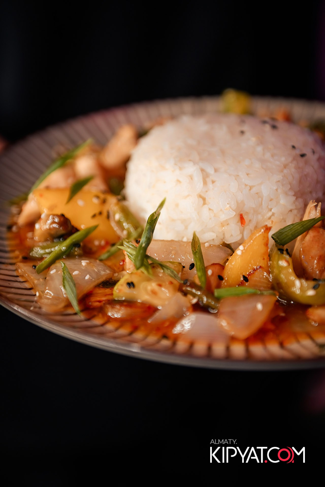 Рояль Cosmo. КИПЯТКОМ АЛМАТЫ!